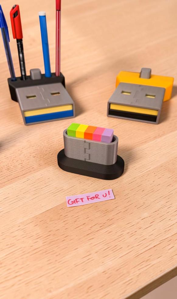 3D Printed USB Sticky Note Holder | Giant Desk Organizer, Tech Decor (Frost White)
